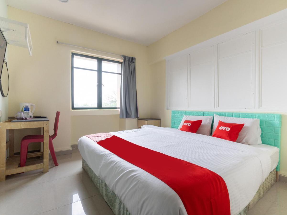 Oyo 89717 Budget Star Hotel Kuala Lumpur Exterior photo